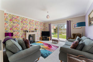 Lounge- click for photo gallery